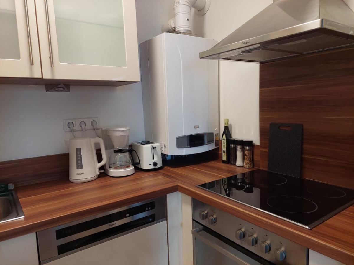 Balcony Apartment, 5 Min Walk To First District Вена Экстерьер фото